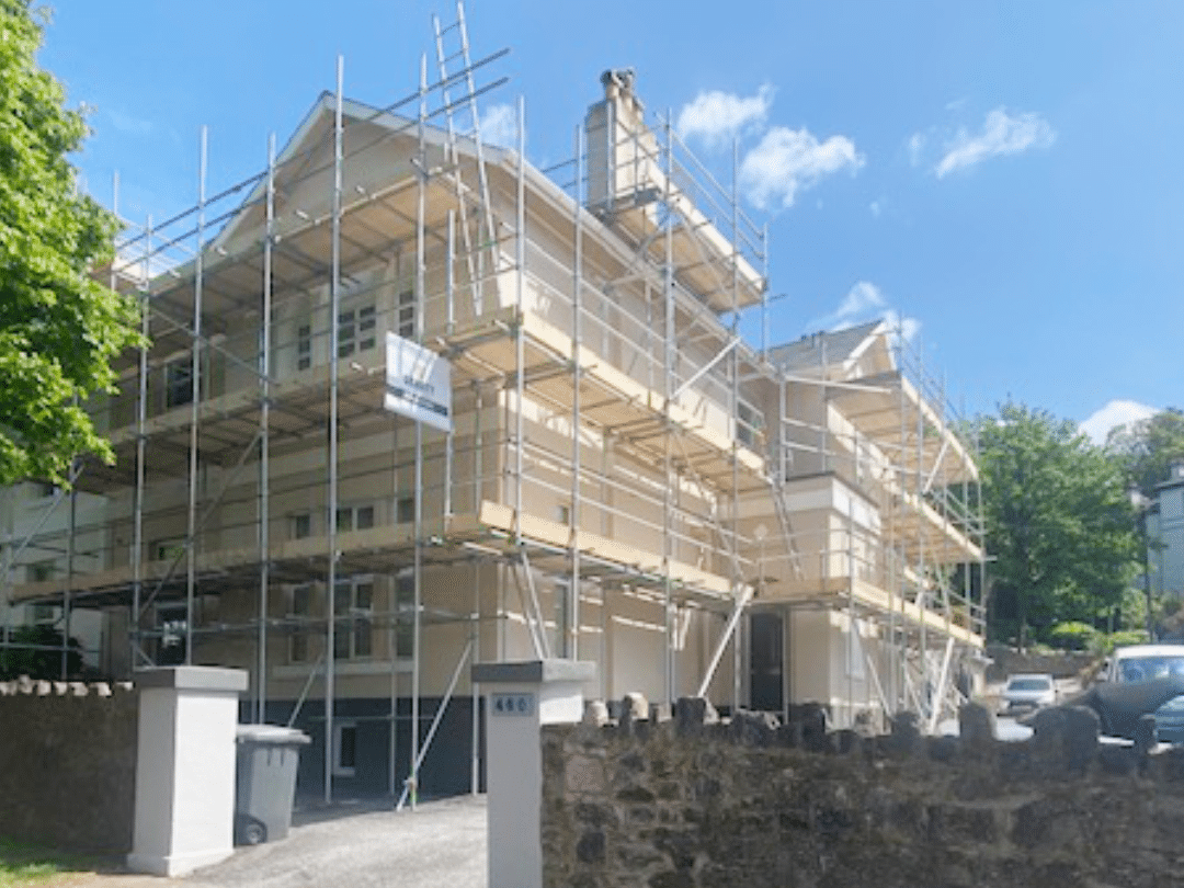 scaffolding on flats in torquay 